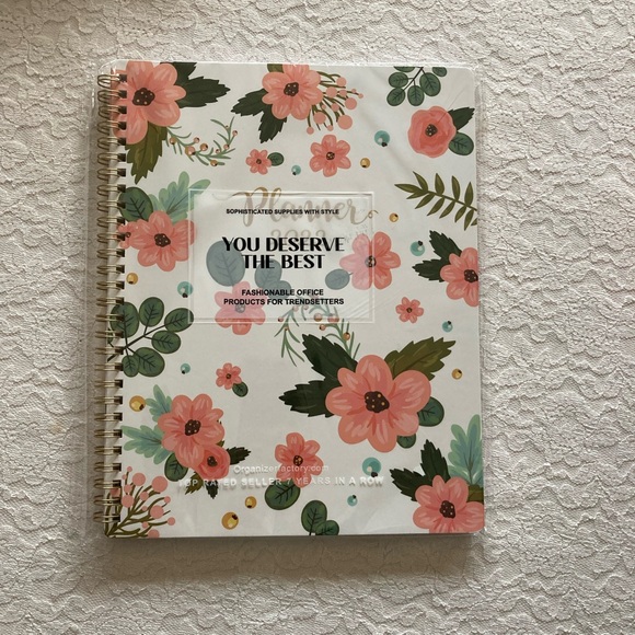 2022 Planner - Picture 2 of 9